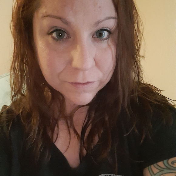 Meet your Posher, Crys - Picture 2 of 2